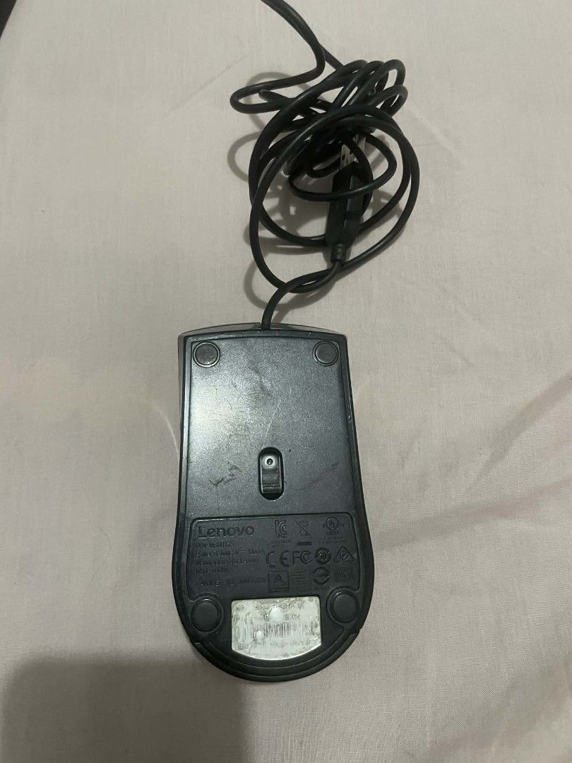 Lenovo wired mouse (Category: Mouse & Mousepads) located in Nagcarlan. Submitted by prelovedbyashly (Listing ID 1422000272, Image 2). Description: .