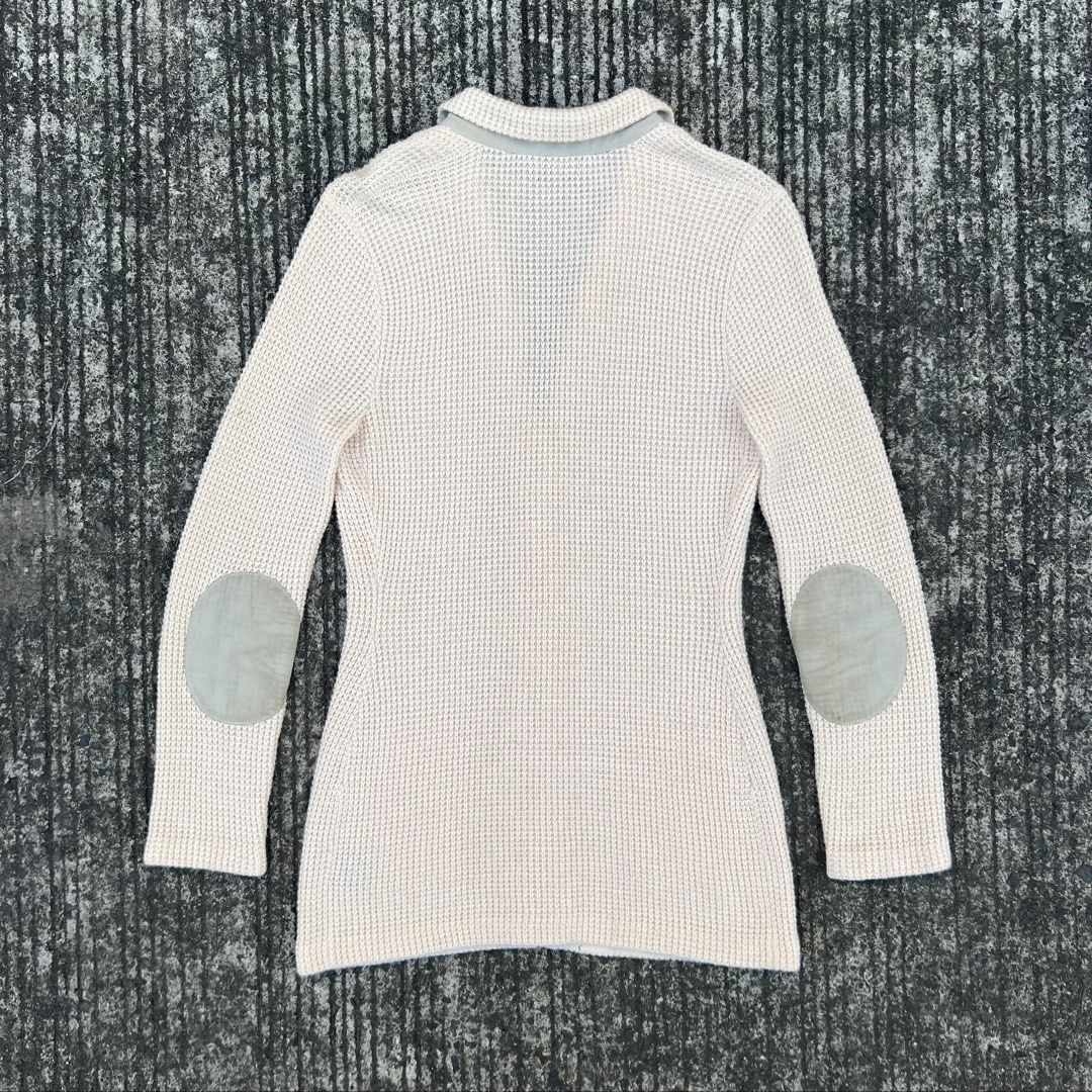 Loro Piana - Cashmere Blending Elbow Patch - Cardigan Jacket (Category: Coats, Jackets and Outerwear) located in Quezon City. Submitted by cityboycrates_ph (Listing ID 1421775359, Image 2). Description: This cashmere-blend cardigan jacket combines a delicate, dense knit with a structured yet flowing fit. Understated elbow patches add a touch of heritage, while the balanced silhouette ensures it looks polished whether open or closed. Resilient in 