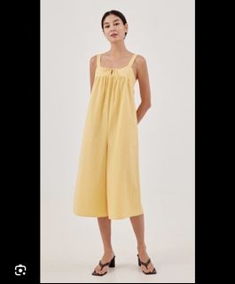 (Category: ) located in . Submitted by wardrobesy (Listing ID 1422046201, Image 1). Description: .
