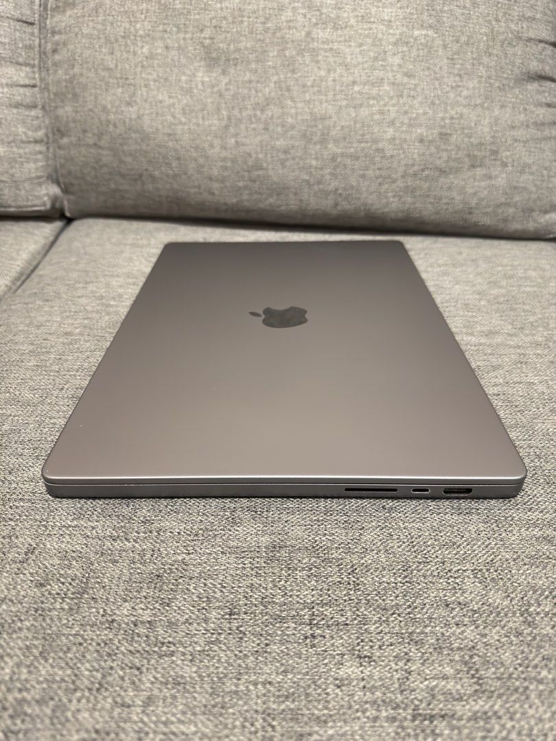 MacBook Pro 16” M1 Pro – 16GB RAM 512GB SSD (Category: Laptops & Notebooks) located in Cainta. Submitted by dj_tom (Listing ID 1422048549, Image 3). Description: FOR SALE MacBook Pro 16” M1 Pro – 16GB RAM / 512GB SSD • Purchased: July 2022 • Cycle Count: 28 • Battery Health: 100% • Color: Space Gray • macOS Tahoe 26.3 • With matte screen protector P54,999 FIXED PRICE!! Applications Installed: • Serato DJ Pro Suite 3.2.2 • Final Cut Pro 11.1.1 • M