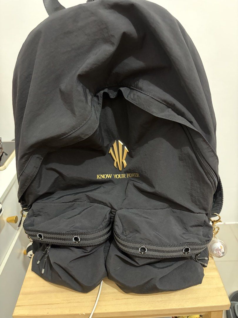 Anta Kyrie Backpack Black (Category: Backpacks) located in Mandaluyong City. Submitted by getbounced (Listing ID 1422023214, Image 1). Description: - Anta Kyrie Backpack - Black backpack - Gold logo detail - Two front pockets - Spacious main compartment - Padded shoulder straps - Breathable mesh back - Top handle - Bnew condition.