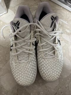 (Category: ) located in . Submitted by sneakerselling (Listing ID 1422024964, Image 1). Description: .