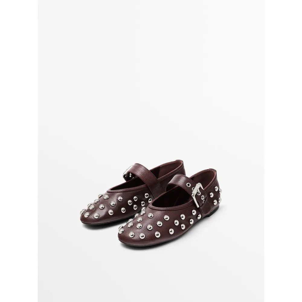 Pasabuy! Massimo Dutti Studded Mary Jane Flats (Category: Flats & Sandals) located in Quezon City. Submitted by everybit (Listing ID 1422002226, Image 1). Description: - Brand new and Authentic (Will be bought directly from Stores) - Inclusions: Receipt, Box, Dust Bag, and Tags in tact (I provide everything) - ETA: 4-5 weeks - Only 50% downpayment, remaining will be settled once item is in PH - This is already sold out in stores, super nice dupes