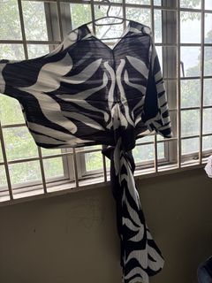 (Category: ) located in . Submitted by naddcloset97 (Listing ID 1422031512, Image 1). Description: .