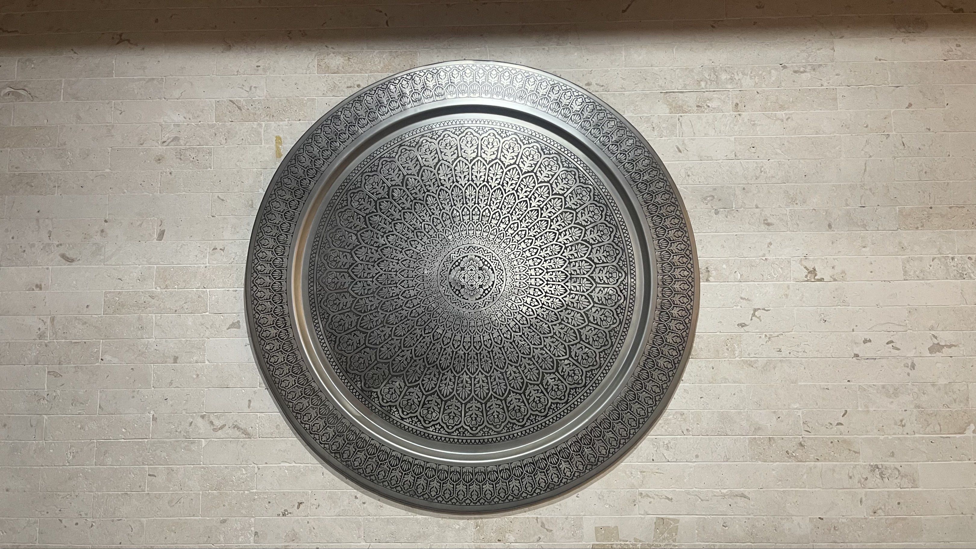 Pottery Barn Metal Disk (Category: Wall Decor) located in Pasig City. Submitted by stephaniej38145 (Listing ID 1422068729, Image 1). Description: .
