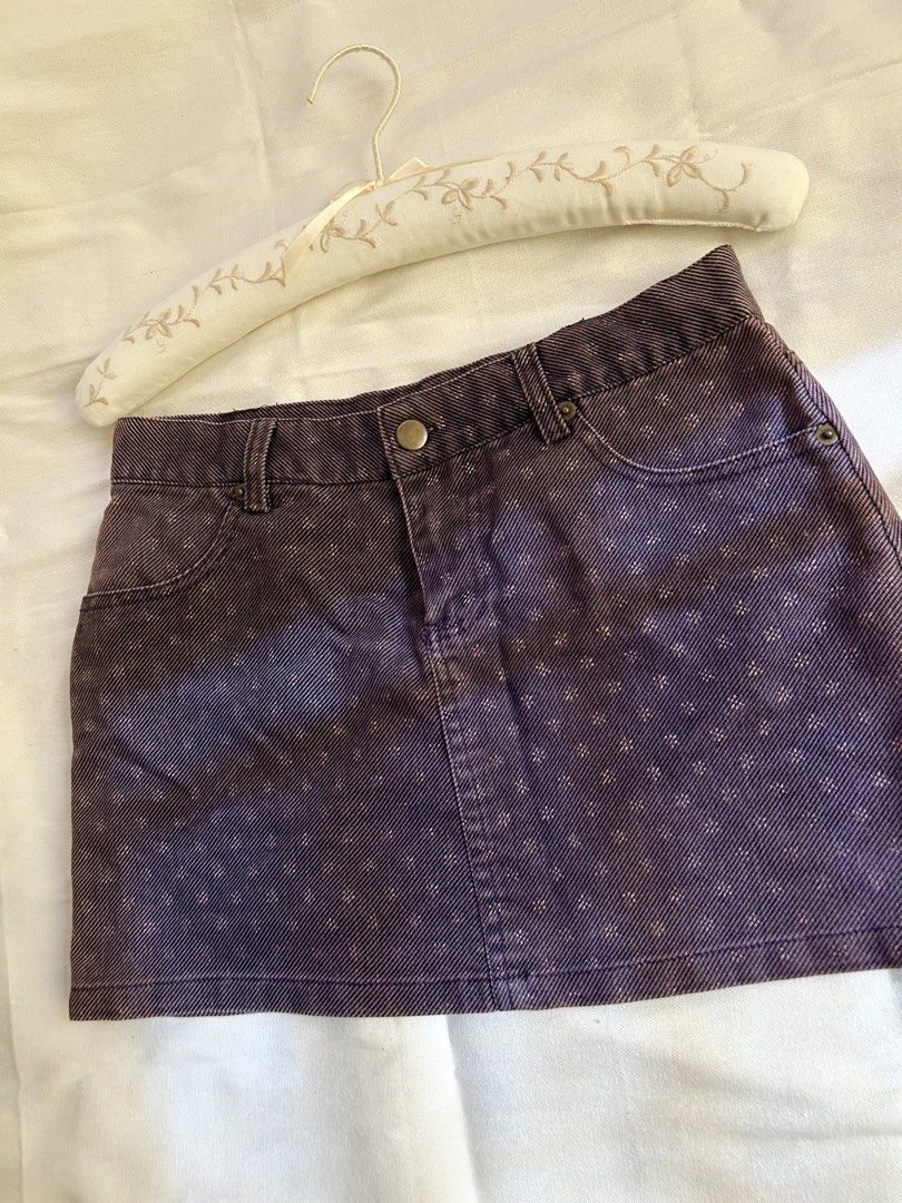 Purple Denim Y2K Skirt (Category: Skirts) located in Cavite. Submitted by veroniicaaa (Listing ID 1421986145, Image 2). Description: W - 29 to 30 L - 13.5 .