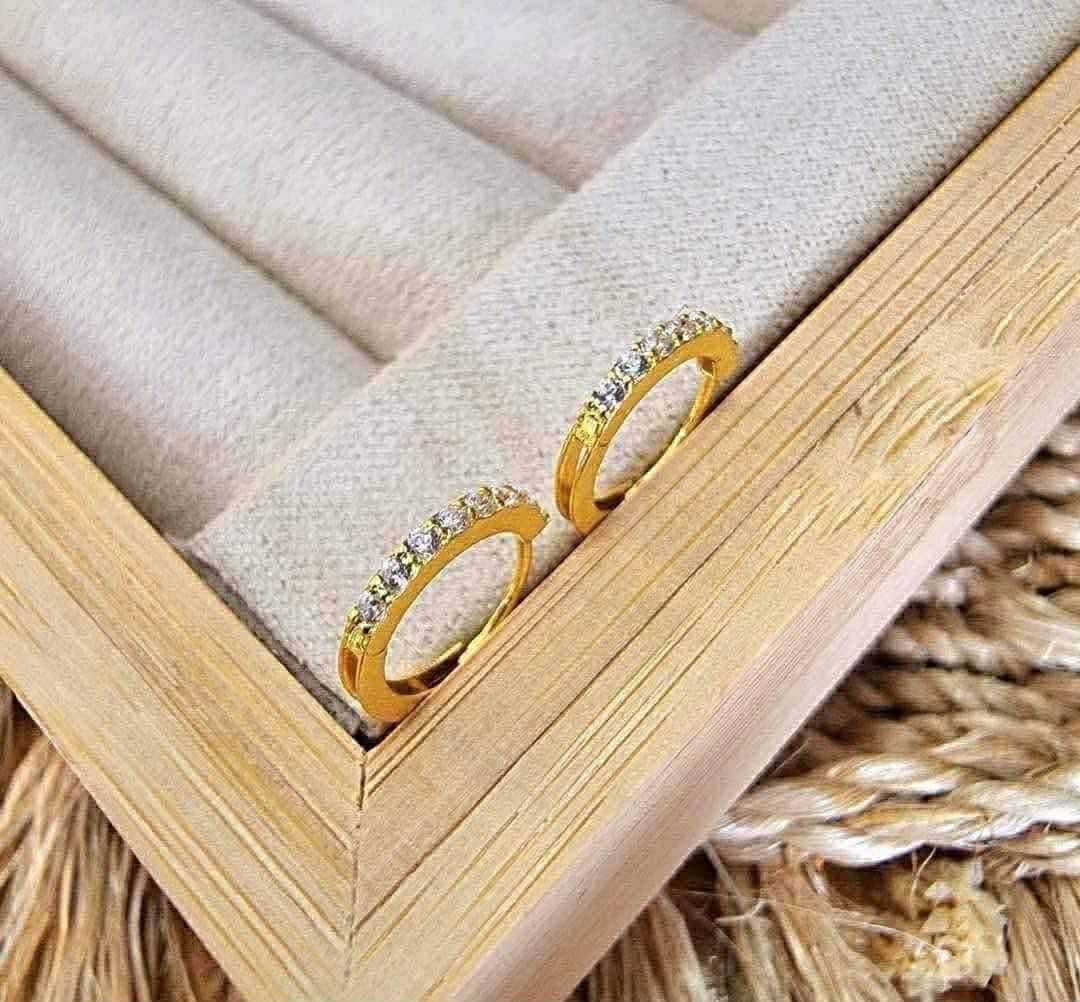 Russian Loop Earrings in 18K Saudi Gold (Category: Earrings) located in Caloocan City. Submitted by cheskhaionlinestore2.0 (Listing ID 1421963875, Image 2). Description: 18K Saudi Gold ✨ Russian Earloop ₱4250 only⚡ 🍒Nasasangla💯/ Pawnable 💯 🍒Ship Via Lbc/ JNT 🍒Same Day delivery via LALAMOVE 🚚 🍒Wise and Lifetime Investment 💯 🍒 Brandnew 💯 🍒Open for COD/COP with downpayment to avoid cancellation of orders ‼️ DM for faster Transaction 📩📩�
