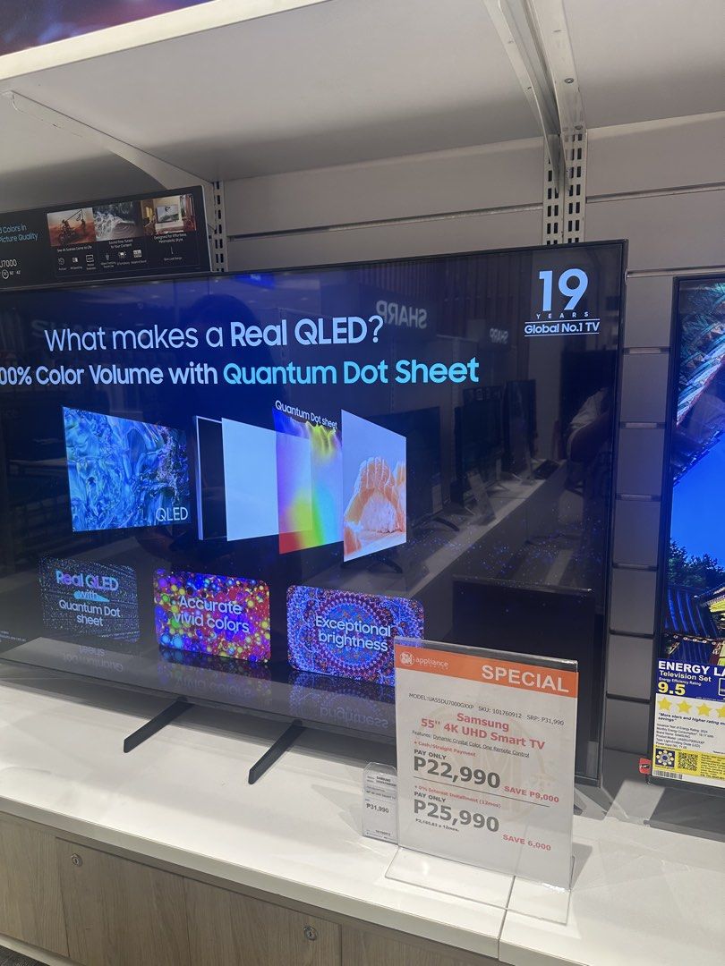 SAMSUNG 55” 4K UHD SMART TV (DU8100) (Category: TV) located in Quezon. Submitted by rinatsky (Listing ID 1422058247, Image 3). Description: SAMSUNG 55” 4K UHD SMART TV (DU8100) - selling price 15k only (orig price: 23,000) fully working can pass as almost brand new - rfs: extra tv lang, bought it less than a year ago and didnt really use it that much - may sticker pa yung actual tv so no scratch at all - no issue/no lines/no dead pixels/no histor
