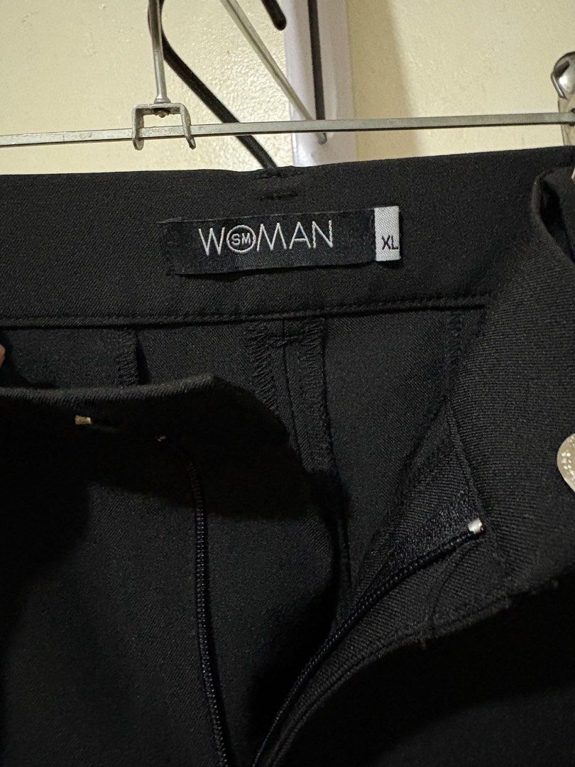 Sm woman black trouser (Category: Other Bottoms) located in Taguig. Submitted by _glamistbyrish (Listing ID 1421949079, Image 3). Description: Sm woman black trouser Used trice only Size: XL Waist: 34-35” Length: 39”.