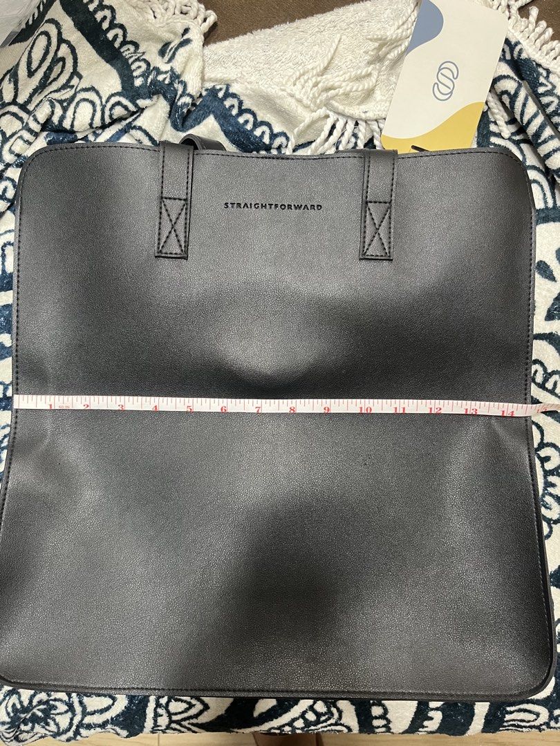 Straightforward DVL Kurva Black Tote Bag (Category: Tote Bags) located in Marikina City. Submitted by ohmarbs (Listing ID 1421753047, Image 2). Description: - Black tote bag from Straightforward - Rectangular shape - Made of smooth and vegan material - Perfect for everyday use RFS too many tote bags, decluttering .