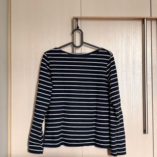 (Category: ) located in . Submitted by tonimoly (Listing ID 1421966256, Image 1). Description: .