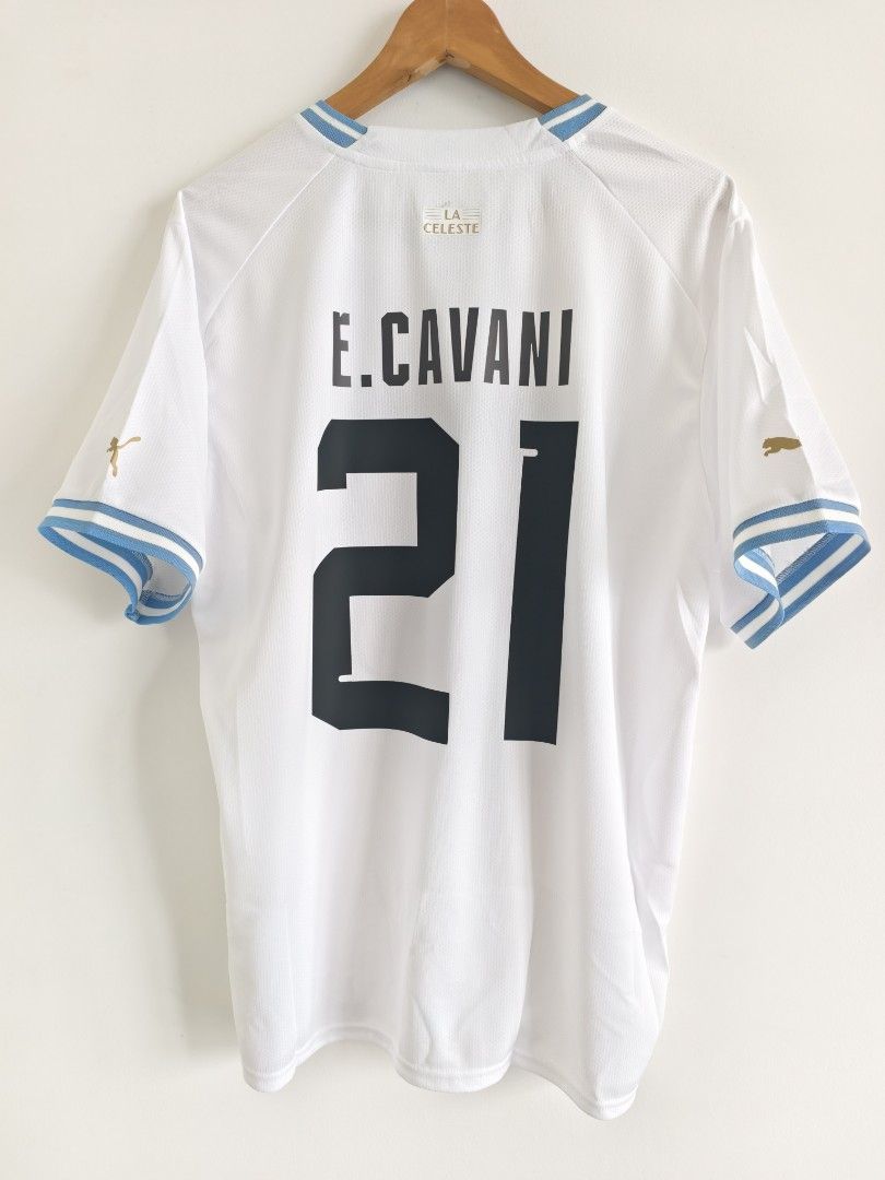 Uruguay 2022 (Category: Other Sports Equipment and Supplies) located in Seberang Perai. Submitted by hamba786 (Listing ID 1422010513, Image 2). Description: Original Uruguay 2022/23 Away BNWT Size XL .Pit 23.5 Lenght 30 Edinson Cavani RM 300.