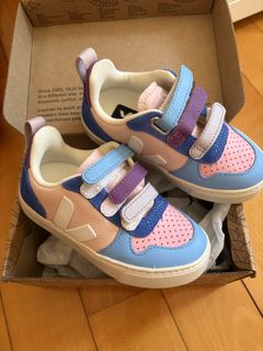 （分類：）位於 。 由 hihitheree 提交（商品編號 1421959098，圖片 1）。簡介： 。