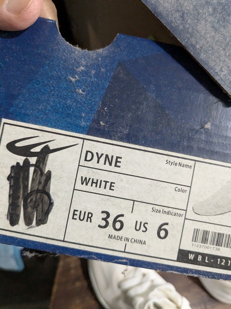 World Balance Dyne White Sneakers (Category: Sneakers) located in General Trias. Submitted by previouslyadored147 (Listing ID 1421976004, Image 2). Description: - World Balance Dyne sneakers - Color: White - Size: US 6 / EUR 36 - Lace-up style - Sole: Gray and white - Made in China - Condition: Good - Used once - Slightly negotiable.