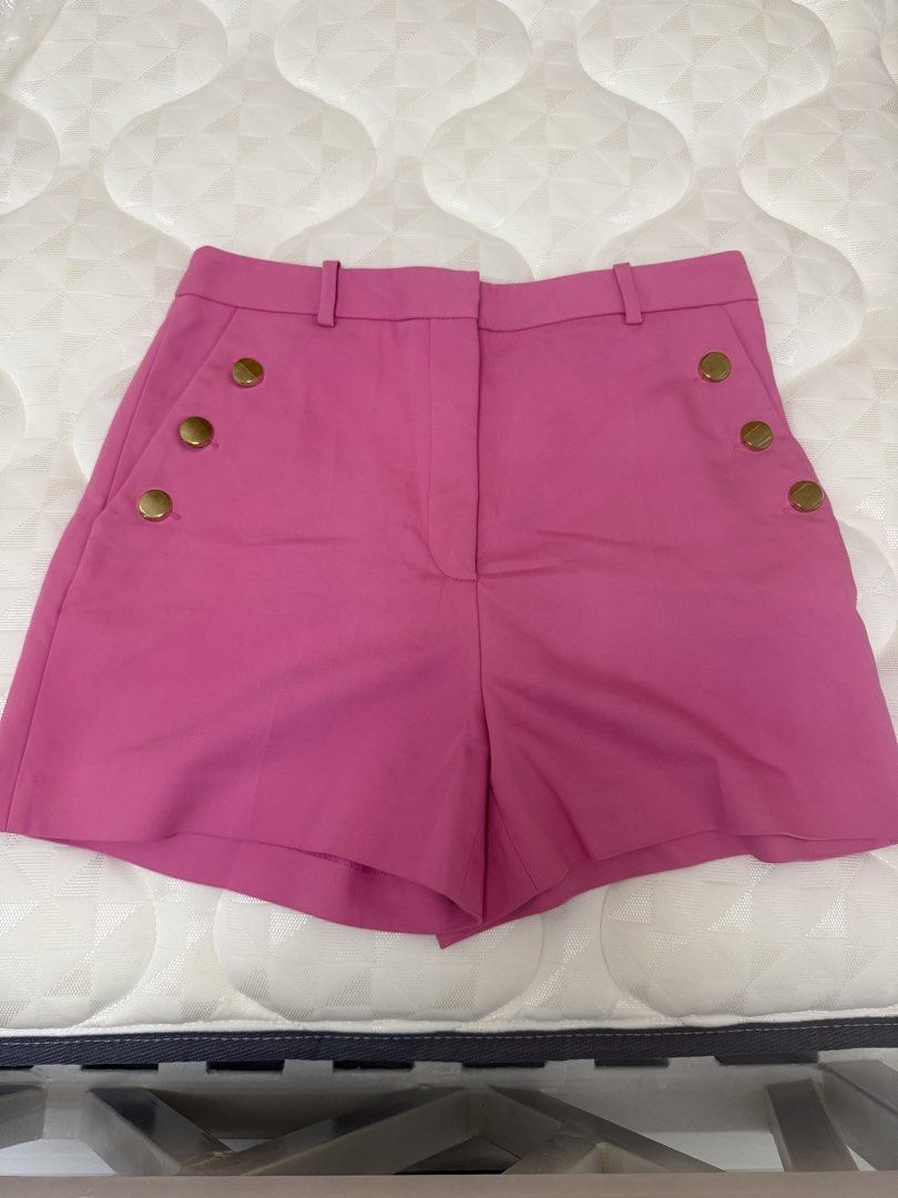 Zara Pink Shorts with Gold Buttons (Category: Shorts) located in Cebu City. Submitted by i_van22 (Listing ID 1421968398, Image 1). Description: - Bought this here for 900 -Zara pink shorts - Gold button detailing - Zipper and hook closure - Size: EUR XL, USA XL, MEX 32 - Made in Morocco.