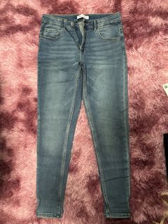 (Category: ) located in . Submitted by venus_chow13 (Listing ID 1422001392, Image 1). Description: .