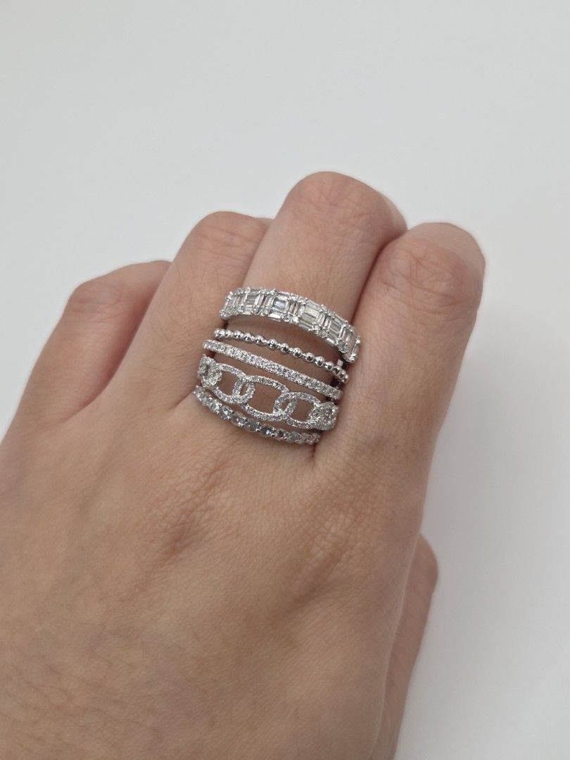 14 K WHITE GOLD NATURAL DIAMOND POWER RING (Category: Rings) located in Iloilo. Submitted by primefinds (Listing ID 1422171243, Image 2). Description: ON SALE!!! FROM 110K TO 99K Stacked statement look with baguette + pavé shine • Metal: 14K White Gold • Diamonds: Natural • Total Carat Weight: 1.154ct • Weight: 7.09g • Size: 7.