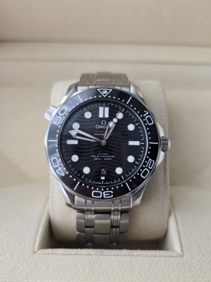 2023 Omega Seamaster SMP300 Black (Category: Luxury Watches) located in Mandaluyong City. Submitted by 88nac (Listing ID 1422176413, Image 1). Description: For sale: Omega Seamaster Black SMP300 Sapphire Full set 2023 - Foreign AD 9.8/10 Condition Additional photos can be requested Meet ups to be scheduled.