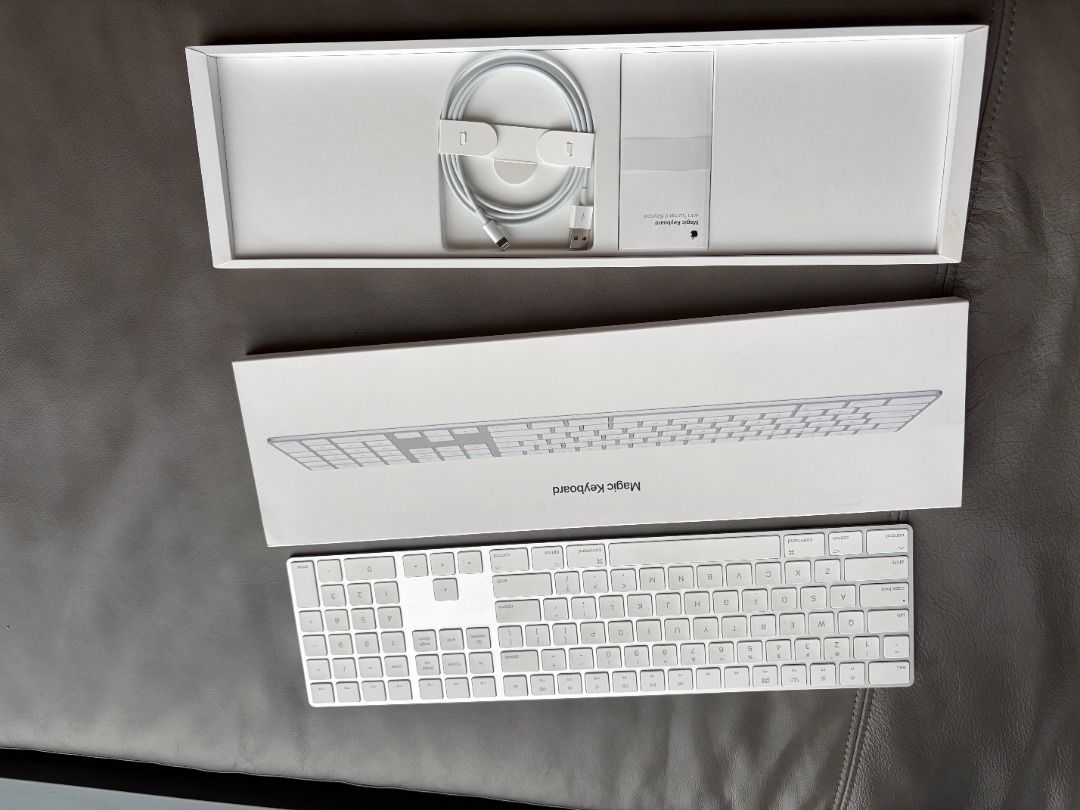 Apple Magic Keyboard - White465522155565230081