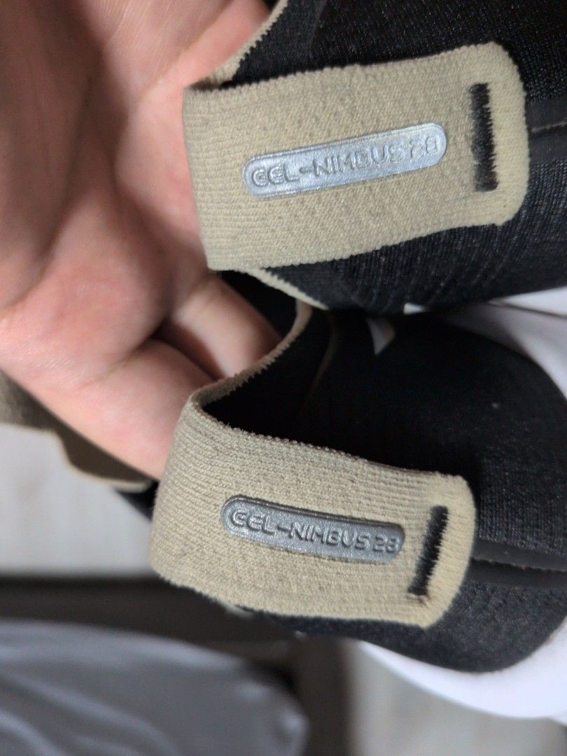 Asics Gel Nimbus 28 extra wide - US 9.5 (Category: Sneakers) located in Singapore. Submitted by saferabbit.aeee9d (Listing ID 1422160966, Image 3). Description: Used less than 1 week. Didn't like the feeling. Going back to Asics Kayano. My loss is your gain. No box..
