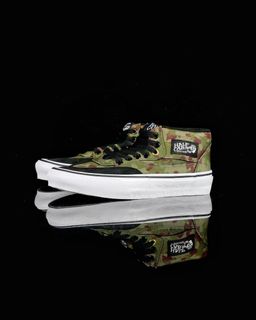 (Category: ) located in . Submitted by fashion.luxe (Listing ID 1422204343, Image 1). Description: .