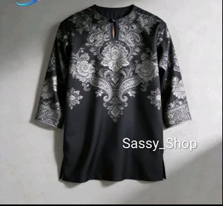 (Category: ) located in . Submitted by sassy_shop (Listing ID 1422176729, Image 1). Description: .