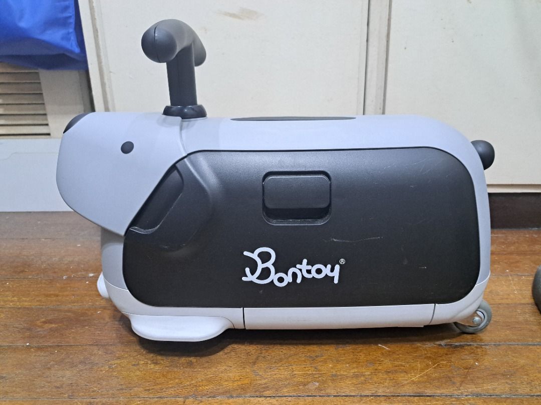 Bontoy Ride-on Suitcase for Kids (Category: Kids Toys) located in Quezon City. Submitted by ckcab (Listing ID 1422091265, Image 1). Description: - Bontoy ride-on suitcase. - Used only once during travel. - No major flaws, just scratches because of usage. - Wheels and pull-up handle have NO issues. Pick-up preferred. Pick-up location along Xavierville Avenue in Quezon City. DURABLE: up to 100kg ride-on load SPACIOUS: 17L storage space CARRY-ON SIZ