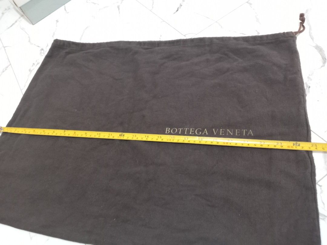 Bottega Veneta Dust Bag (Category: Luxury Bags & Wallets) located in Quezon City. Submitted by kiro.817 (Listing ID 1422111967, Image 2). Description: Bottega veneta authentic dust bag Brown color No issue Original dustbag . .