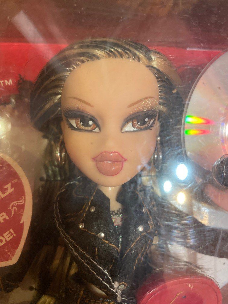 #Bratz# RockAngelz #Jade (Category: Kids Toys) located in Caloocan City. Submitted by brtz01 (Listing ID 1422146630, Image 2). Description: Bratz Rock Angelz 20 Yearz Special Edition Fashion Doll Jade .