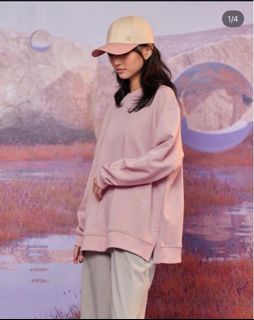 (Category: ) located in . Submitted by zerowardrobe (Listing ID 1422098713, Image 1). Description: .