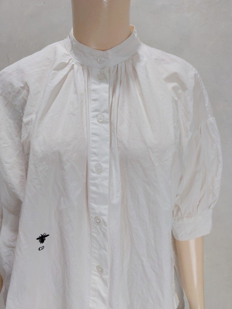 Christian Dior White Cotton Blouse (Category: Luxury Apparel) located in Abucay. Submitted by alvinthrif57836 (Listing ID 1422209567, Image 2). Description: - DIOR White Cotton Blouse - Made in Italy. - Size 36 - No issue - Excellent - Fit To Small To Medium.