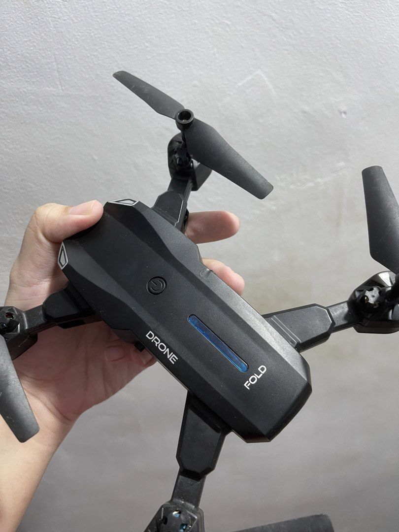 Drones fold (Category: Drones) located in Manila. Submitted by apple_siri (Listing ID 1422180099, Image 3). Description: Untested battery issue.
