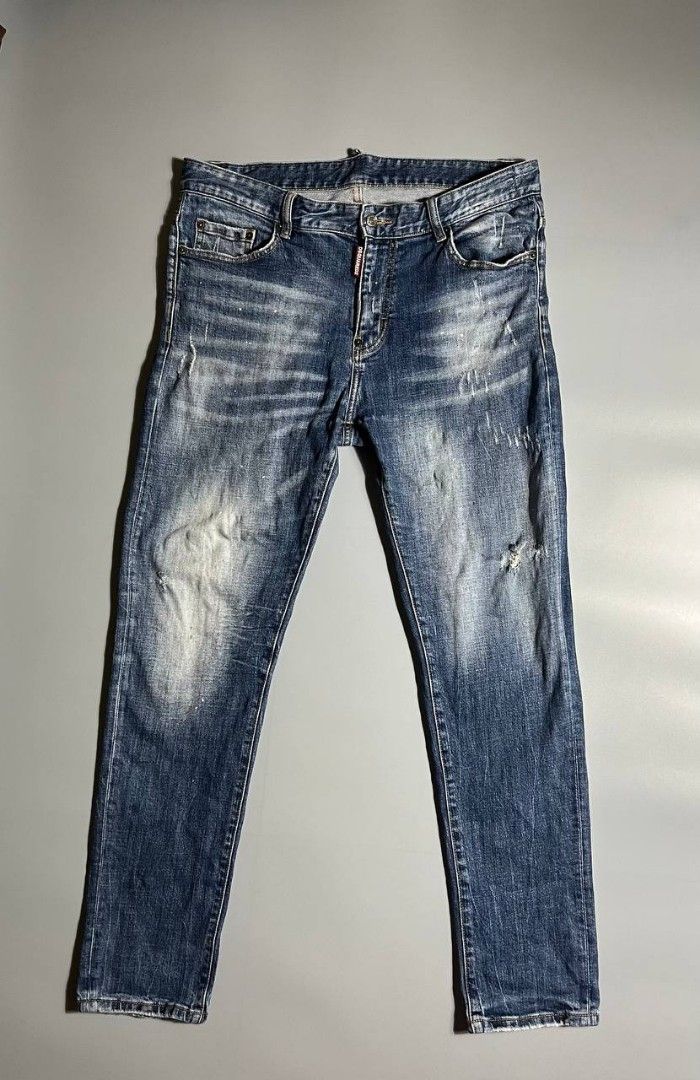 DSQUARED2 Jeans Mens Blue Distressed Denim Pants (Category: Jeans) located in Lucena. Submitted by sth.archvl (Listing ID 1422192177, Image 1). Description: DSQUARED2 Jeans Mens Blue Distressed Denim Pants No flaws Size 36 Measurements: Waist: 18 Length: 42.5 Thigh: 11.5 Leg opening: 7 Front rise: 11 .