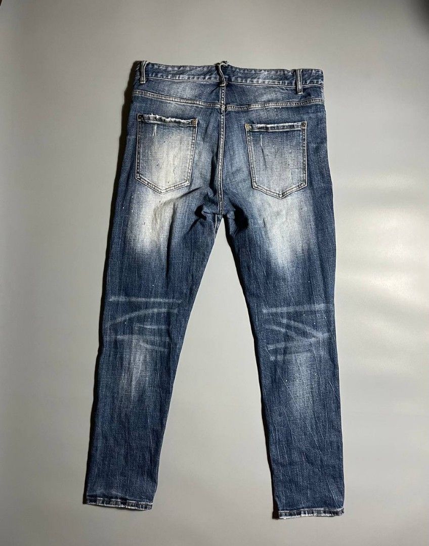 DSQUARED2 Jeans Mens Blue Distressed Denim Pants (Category: Jeans) located in Lucena. Submitted by sth.archvl (Listing ID 1422192177, Image 2). Description: DSQUARED2 Jeans Mens Blue Distressed Denim Pants No flaws Size 36 Measurements: Waist: 18 Length: 42.5 Thigh: 11.5 Leg opening: 7 Front rise: 11 .