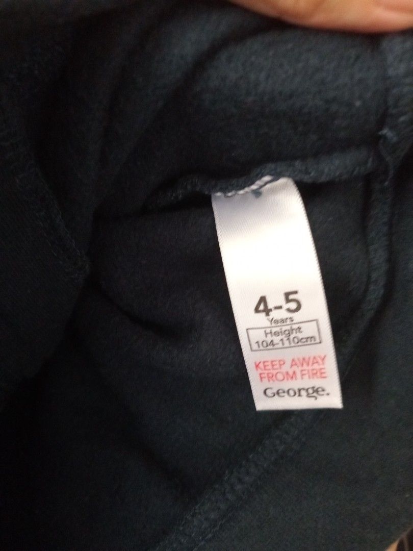 GEORGE Navy Blue Zip-Up Hoodie (Category: Babies & Kids Fashion) located in Talavera. Submitted by kmskcart (Listing ID 1422096741, Image 3). Description: GEORGE Navy Blue Zip-Up Hoodie Fits 1-3 years old - Navy blue zip-up hoodie - Features a hood - Full-length zipper.
