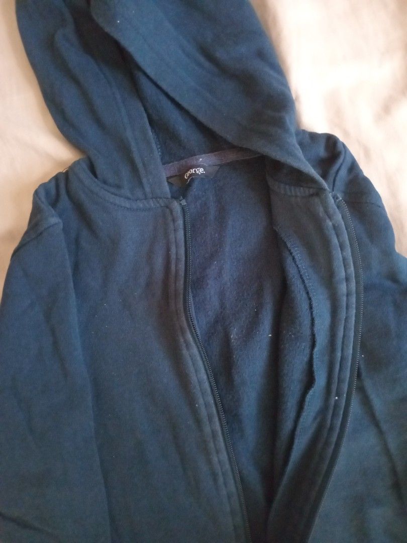 GEORGE Navy Blue Zip-Up Hoodie (Category: Babies & Kids Fashion) located in Talavera. Submitted by kmskcart (Listing ID 1422096741, Image 2). Description: GEORGE Navy Blue Zip-Up Hoodie Fits 1-3 years old - Navy blue zip-up hoodie - Features a hood - Full-length zipper.