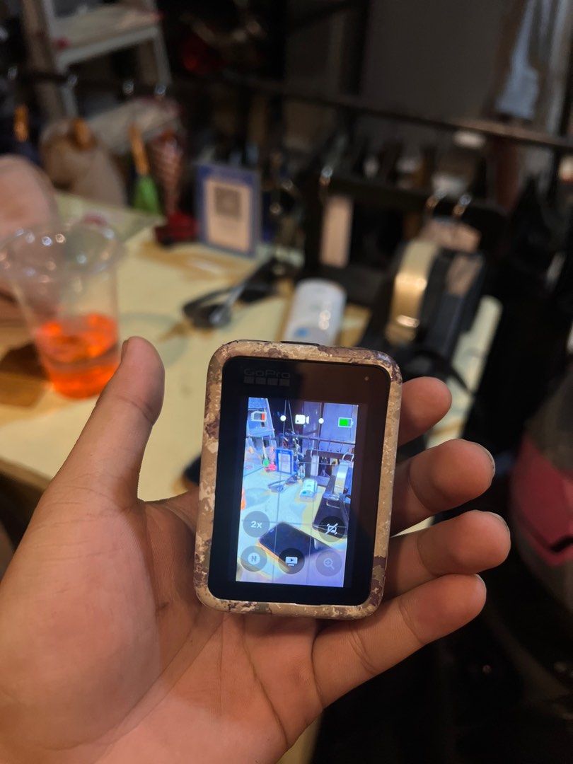 Go pro hero 10blk (Category: Cameras) located in Manila. Submitted by outdoordepartment (Listing ID 1422094254, Image 3). Description: Madaming inclusions Floater holder Hard case /cover Ahrd case. /storageu.