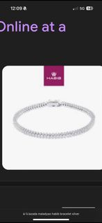 (Category: ) located in . Submitted by petite_wardrobe_ (Listing ID 1422109536, Image 1). Description: .