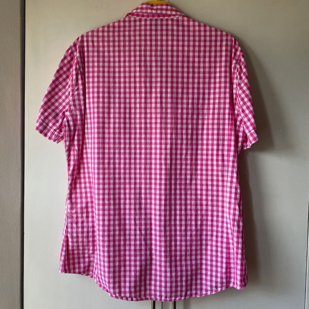 H&M Pink plaid polo (Size L) (Category: Tshirts & Polo Shirts ) located in Quezon City. Submitted by wtfchipchrome (Listing ID 1422180379, Image 2). Description: ‼️LAST PRICE POSTED‼️ *TERMS & CONDITIONS AS OF MARCH 13, 2026* (PLEASE READ BEFORE TRANSACTING WITH ME) A. Any inquiries/concerns regarding the item (current condition, more photos, etc.) must be raised BEFORE ORDERING, so ask all you can! :) B. PAY AS YOU ORDER/RESERVE/MAKE OFFER - ‘Of