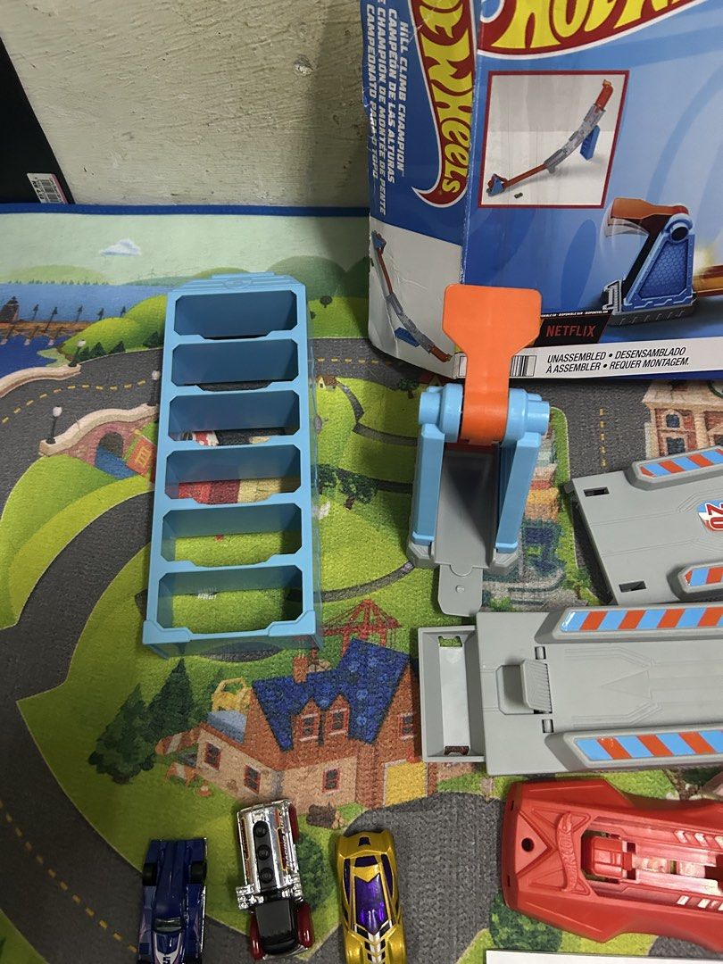 Hot Wheels Action Champion Track, Hobbies & Toys, Toys & Games on Carousell
