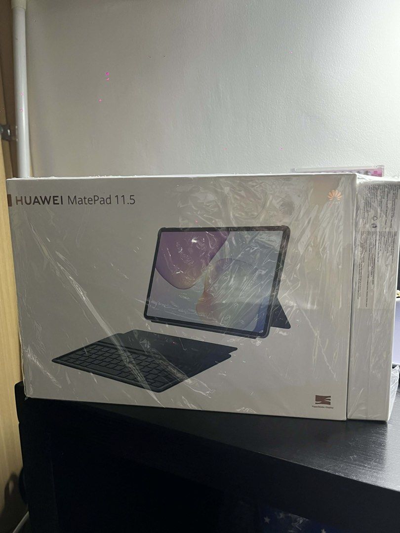 Huawei MatePad 11.5 Tablet with M-Pencil (Category: Android) located in Imus. Submitted by xerobots (Listing ID 1422094682, Image 3). Description: - Huawei MatePad 11.5 tablet included - M-Pencil stylus included - All items are brand new - Original packaging included - Sleek design for work and entertainment.