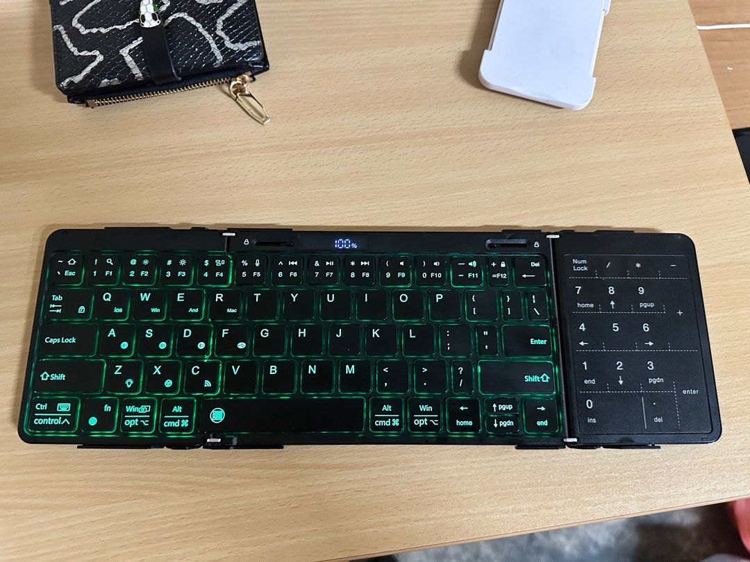HUKE Foldable Bluetooth Keyboard with Backlight460401453344368640