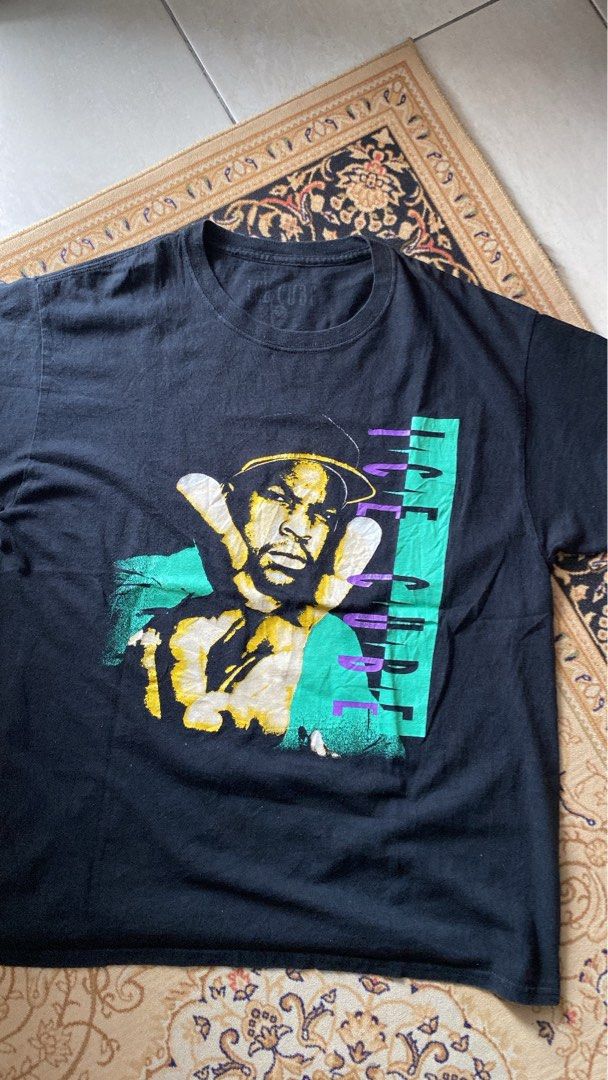 Ice Cube (Category: Tshirts & Polo Shirts) located in Seremban. Submitted by pick2sell (Listing ID 1422129484, Image 1). Description: Ice Cube 22x28 berminat pm.