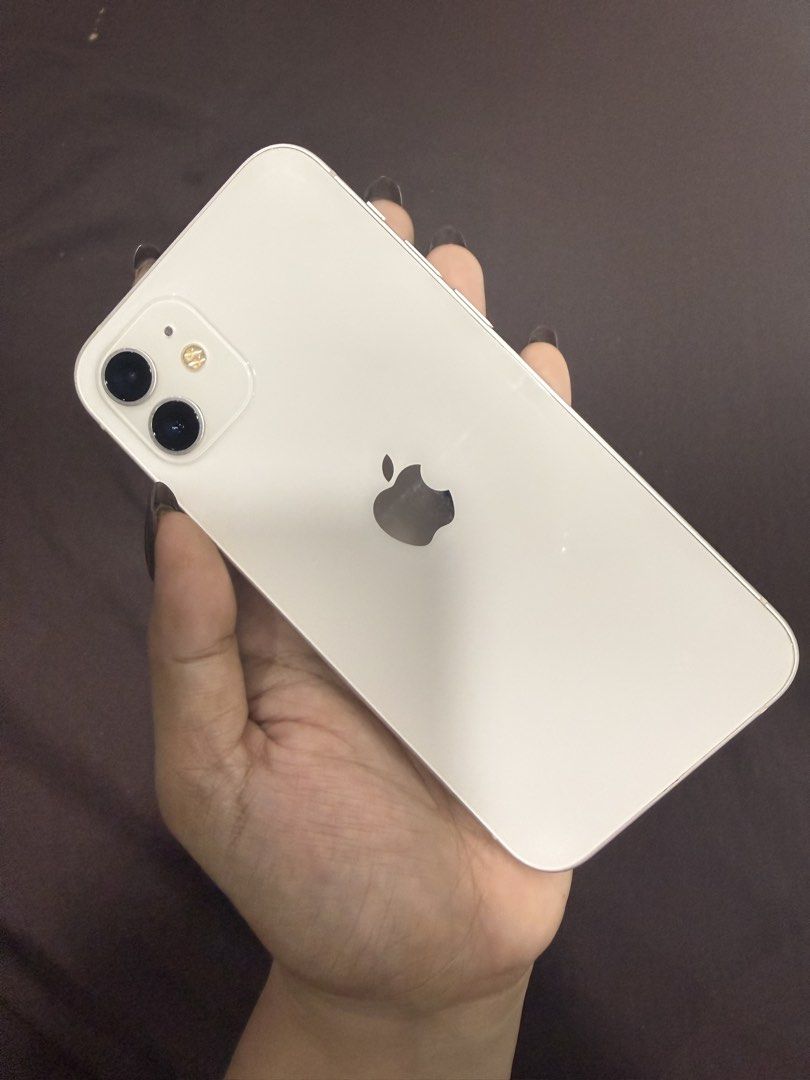 iPhone 12 64GB – iOS 26.3 (Category: iPhone 12 Series) located in San Jose del Monte. Submitted by mikhaelapadernal06641 (Listing ID 1422156845, Image 2). Description: Selling my iPhone 12 (64GB, Model MGJ63ZP/A) – fully functional and in good condition. Perfect for daily use, gaming, or as a reliable backup device. Specs & Details: • iOS Version: 26.3 ✅ Latest stable update • Battery Health: 71% 🔋 • Condition: Lightly used, minimal wear & tear 