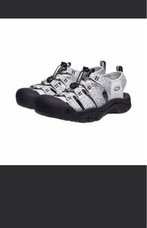 Keen Newport H2 Sandals - White / black Colors (Category: Sandals) located in Singapore. Submitted by Lovelylife520 (Listing ID 1422126770, Image 1). Description: - Brand new Keen Newport H2 sandals - Available in various colors - Designed for comfort and durability - Perfect for outdoor activities - Secure fit with adjustable laces - Rugged outsole for excellent traction Size eu38-45 .