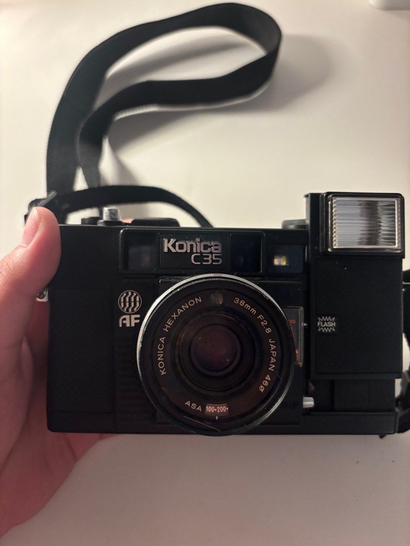 Konica C35 AF (Category: Cameras) located in Manila. Submitted by andis_preloved (Listing ID 1422209166, Image 2). Description: Konica C35 AF for sale! selling this film camera. i bought this online last year and the seller said the flash isn't working anymore. haven't tested this out with film yet, and i have no time to have it checked or have the flash repaired that's why i'm selling it. :) Location: Sampaloc, Manila payment: gcash / bank trans