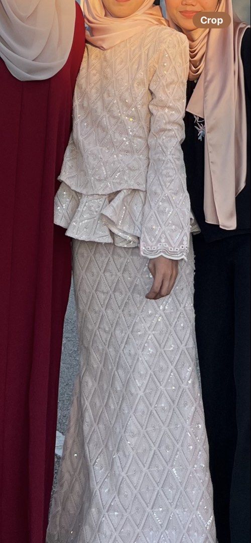 Kurung peplum shawlpublika xs (Category: Baju Kurung & sets) located in Klang. Submitted by byzkaa (Listing ID 1422170603, Image 2). Description: Kurung cantik sesuai pakai for every occasions .