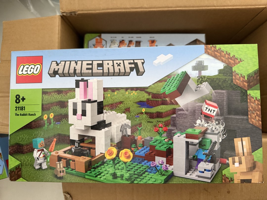 LEGO Minecraft 21181 The Rabbit Ranch Set, Hobbies & Toys, Toys & Games ...