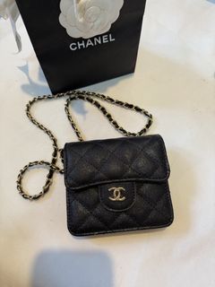 (Category: ) located in . Submitted by decluttering.shopph (Listing ID 1422200997, Image 1). Description: .