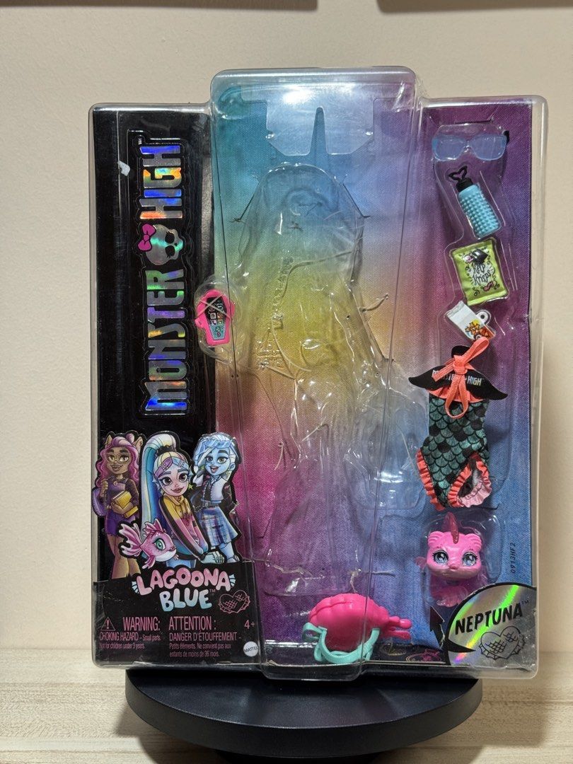 MONSTER HIGH LAGOONA BLUE SIGNATURE (Category: Kids Toys) located in Subic. Submitted by aaronoulogy (Listing ID 1422216218, Image 3). Description: MONSTER HIGH LAGOONA BLUE SIGNATURE PRELOVED Good Screening Almost complete accessories except her hair clips. She’s good as new. 📍Olongapo City, Zambales 💵 MOP: GCASH 🚛 MOD: J&T.